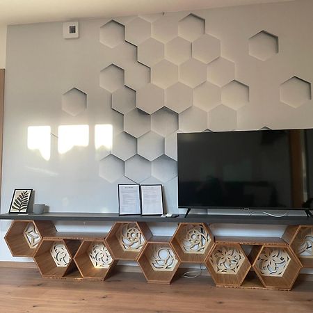 Hexagon Apartman Szeged Exterior photo